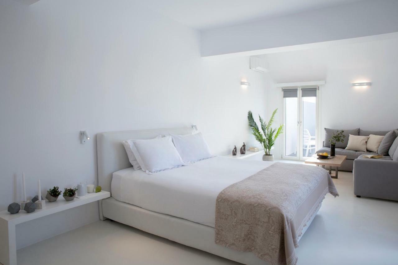 May Seven Suites - Adults Only Megalochori  Extérieur photo
