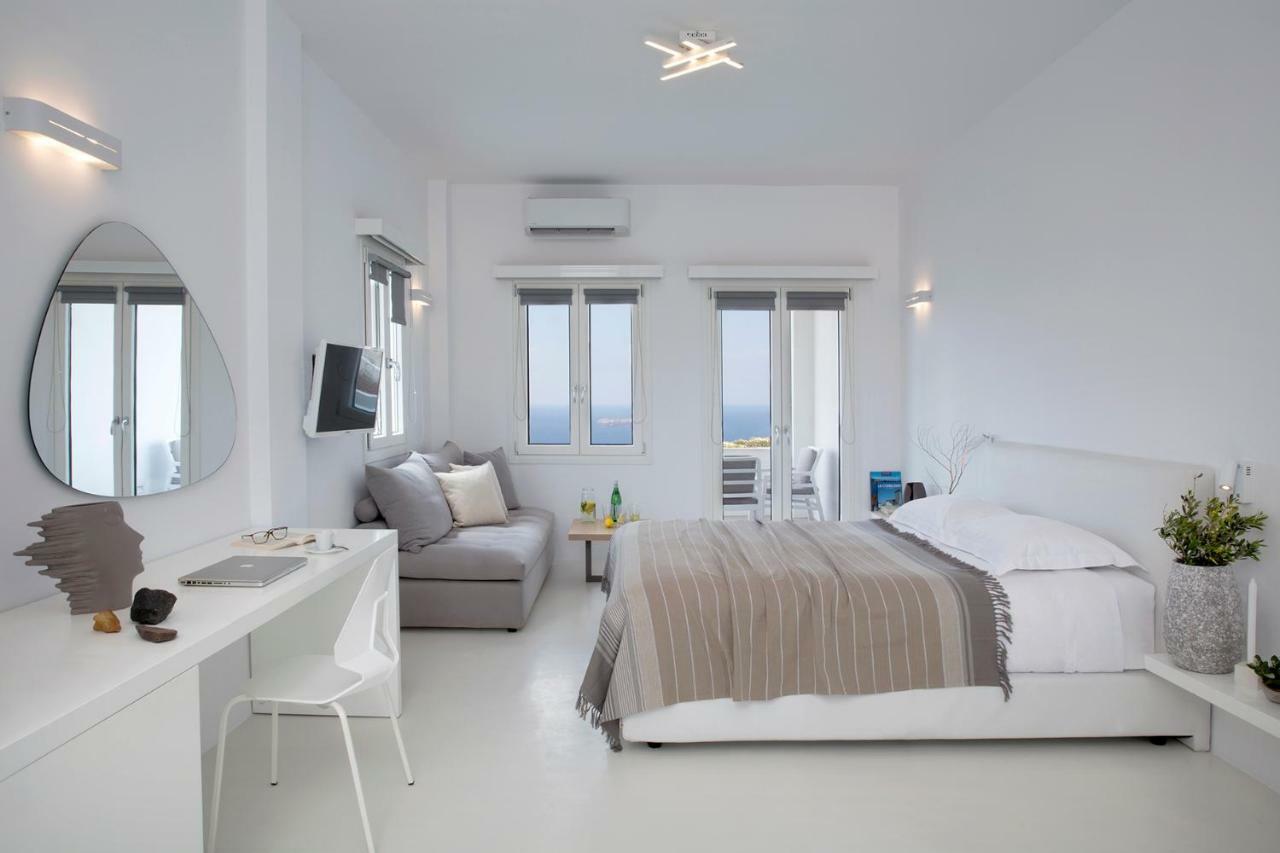 May Seven Suites - Adults Only Megalochori  Extérieur photo