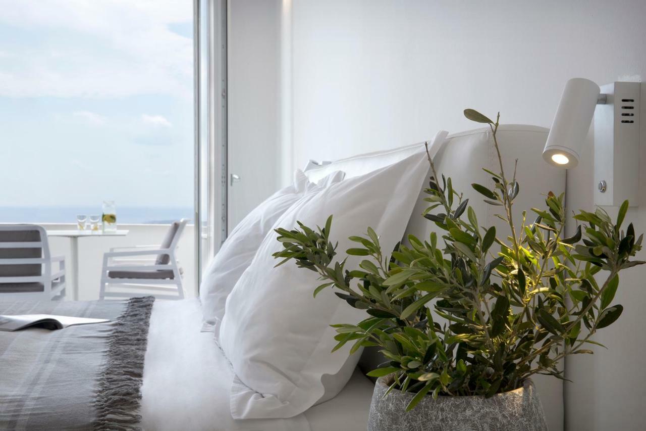 May Seven Suites - Adults Only Megalochori  Extérieur photo
